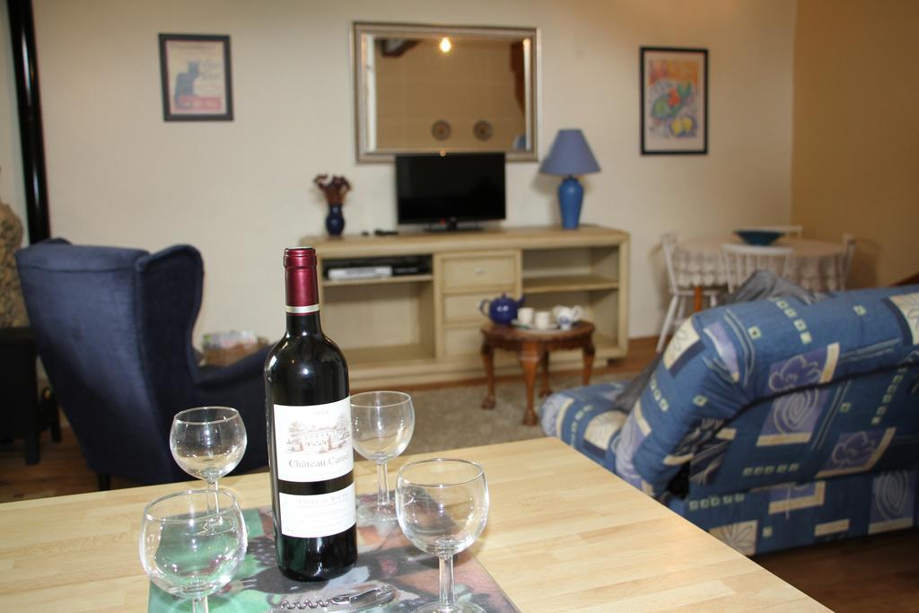 Aou Carde Apartment Lagarde-Hachan Ngoại thất bức ảnh